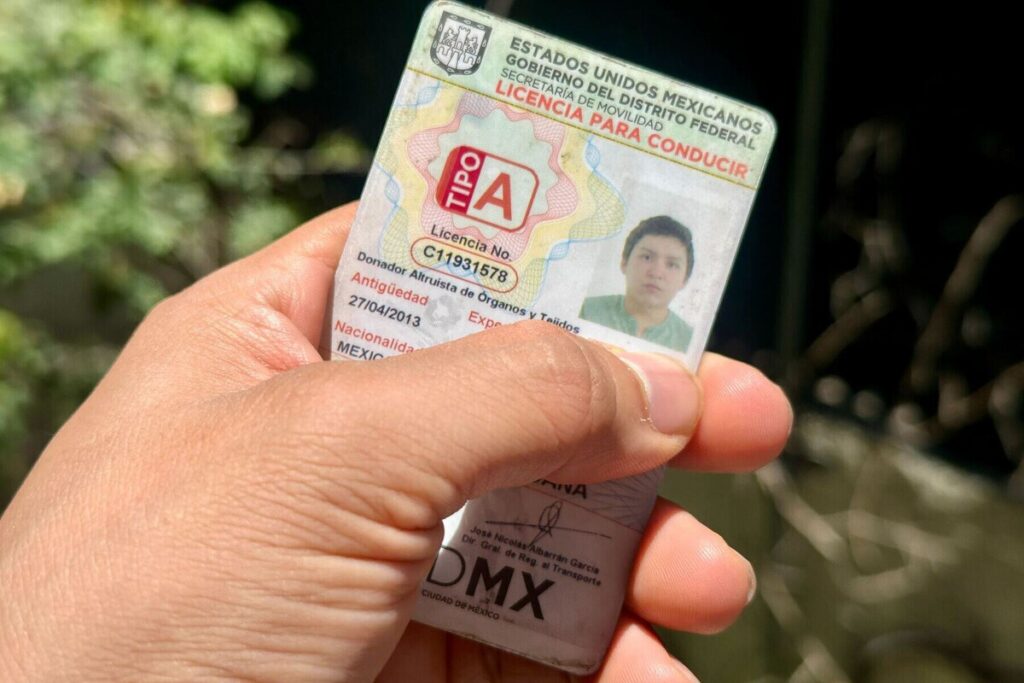 Edomex alimentara la CURP biométrica con datos de licencias de conducir y transporte público